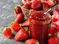 Рецепта Конфитюр от ягоди с желатин и захар за зимата (без вода)